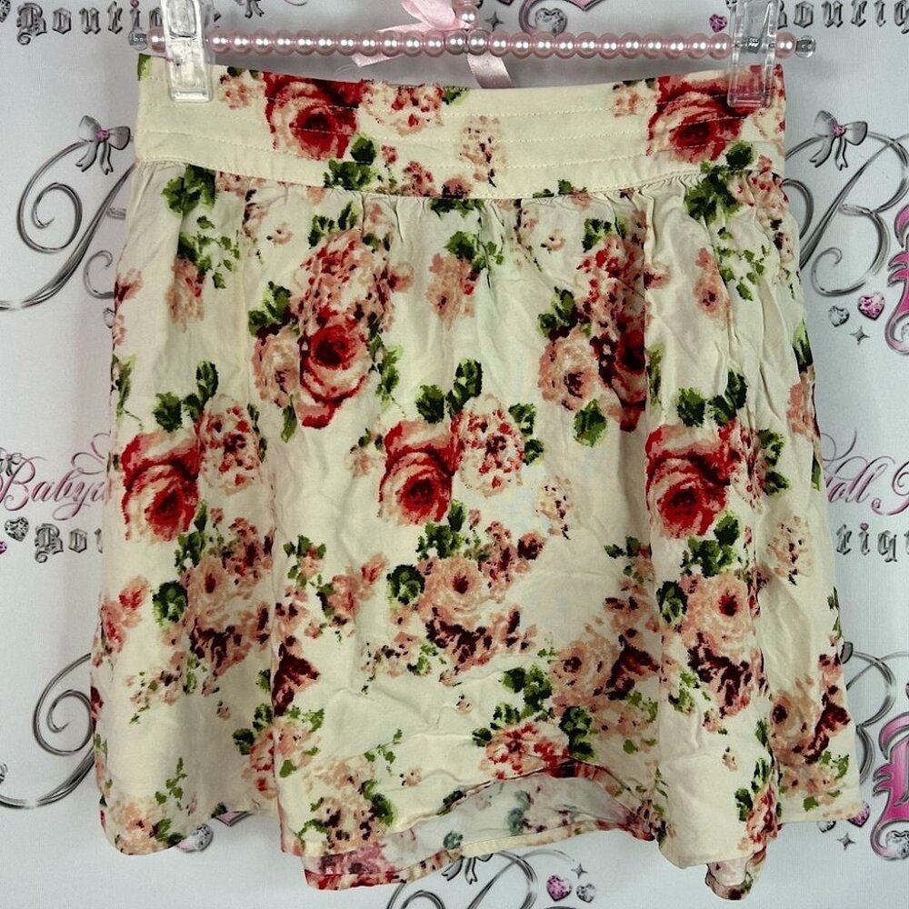 Forever 21 Skirt Floral Roses Orange Red Skirt With Red And Green Accents